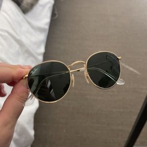 Perfect condition circular ray bans